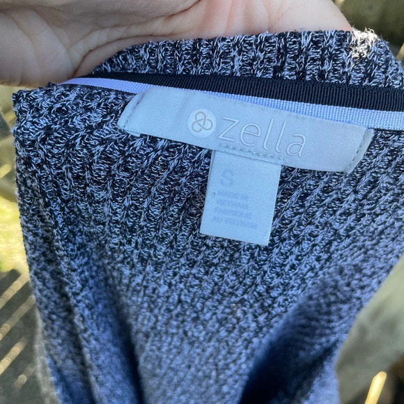 ZELLA LONG SLEEVE ACTIVE TOP - Picture 3 of 4